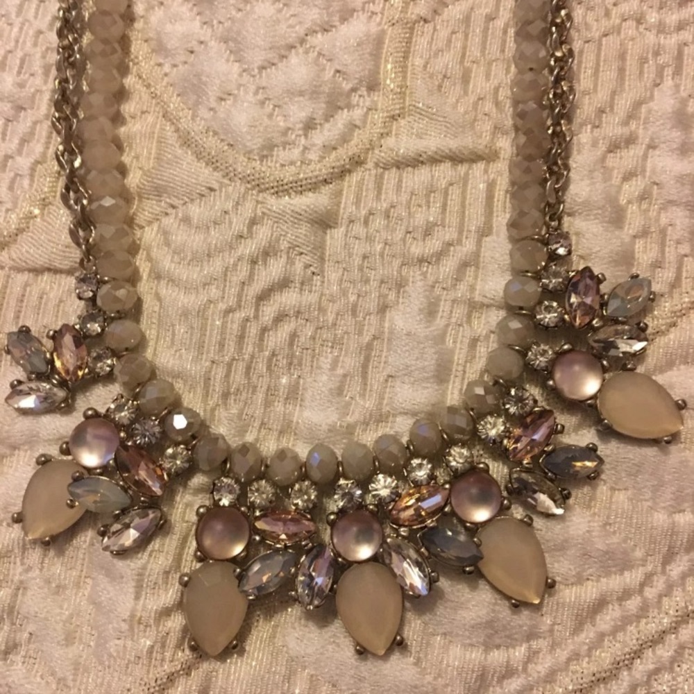 Ann Taylor Loft necklace